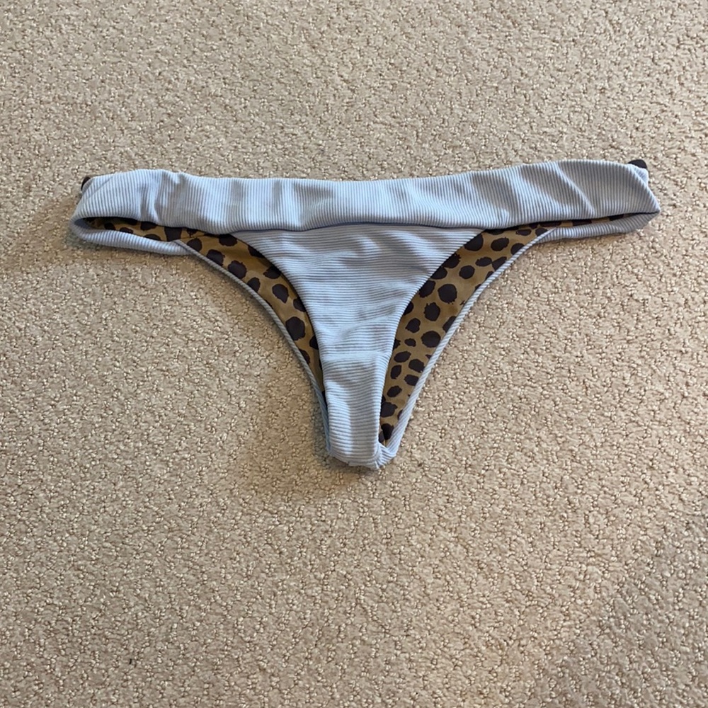 Boys and arrows bottom